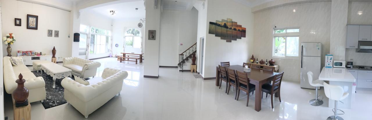 เลิฟ ฟัน เฮาส์ Bed & Breakfast หยูฉี ภายนอก รูปภาพ