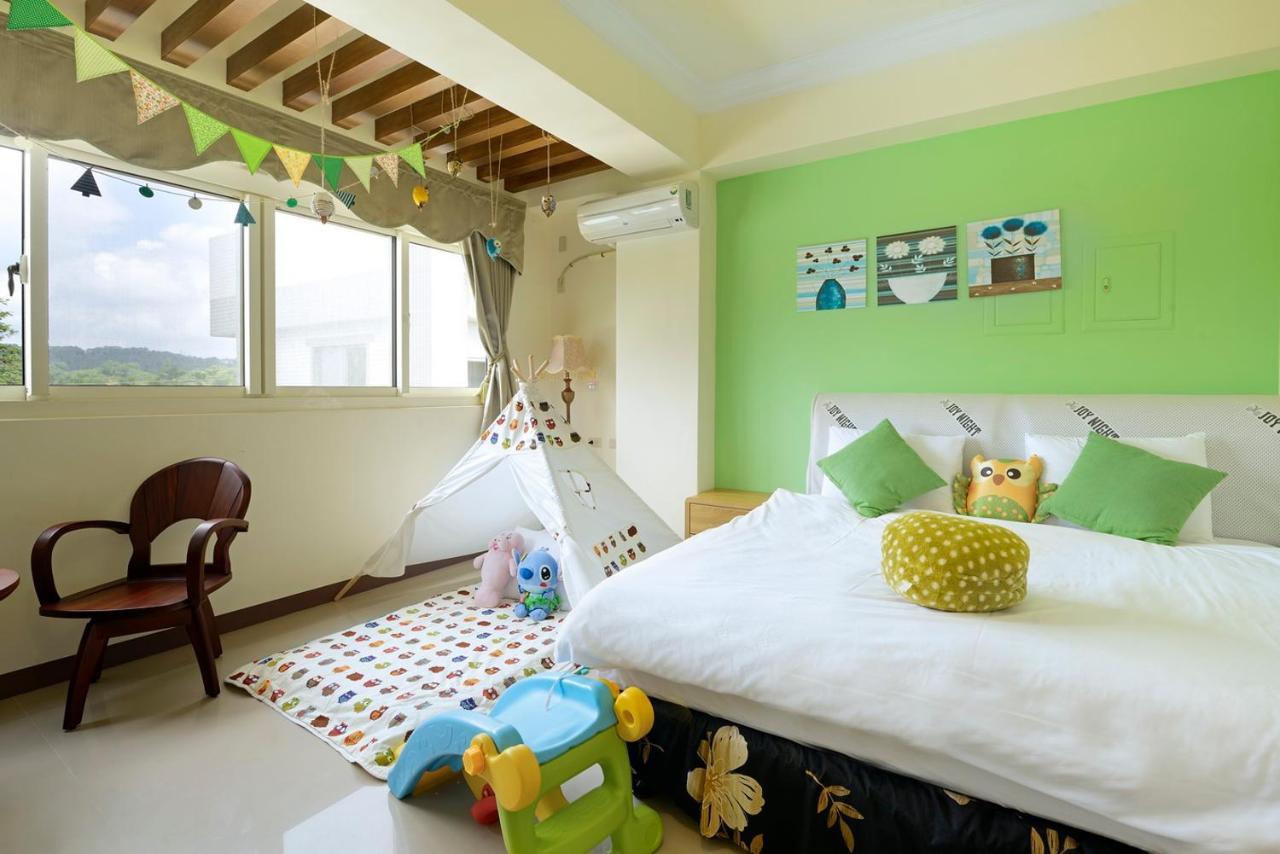 เลิฟ ฟัน เฮาส์ Bed & Breakfast หยูฉี ภายนอก รูปภาพ