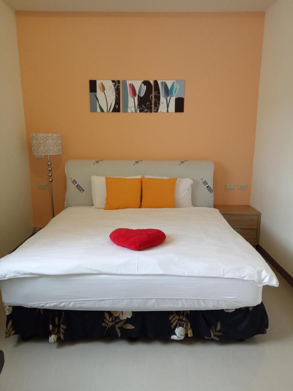 เลิฟ ฟัน เฮาส์ Bed & Breakfast หยูฉี ภายนอก รูปภาพ
